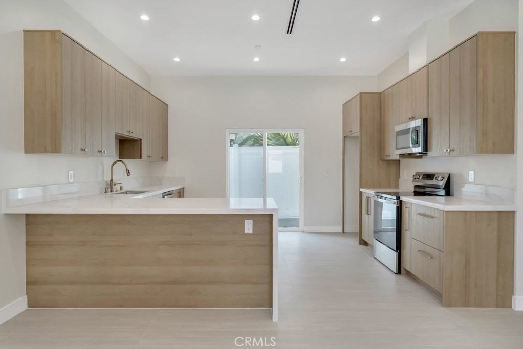 10327 Wish Ave #1-4 - Photo 4 of 19