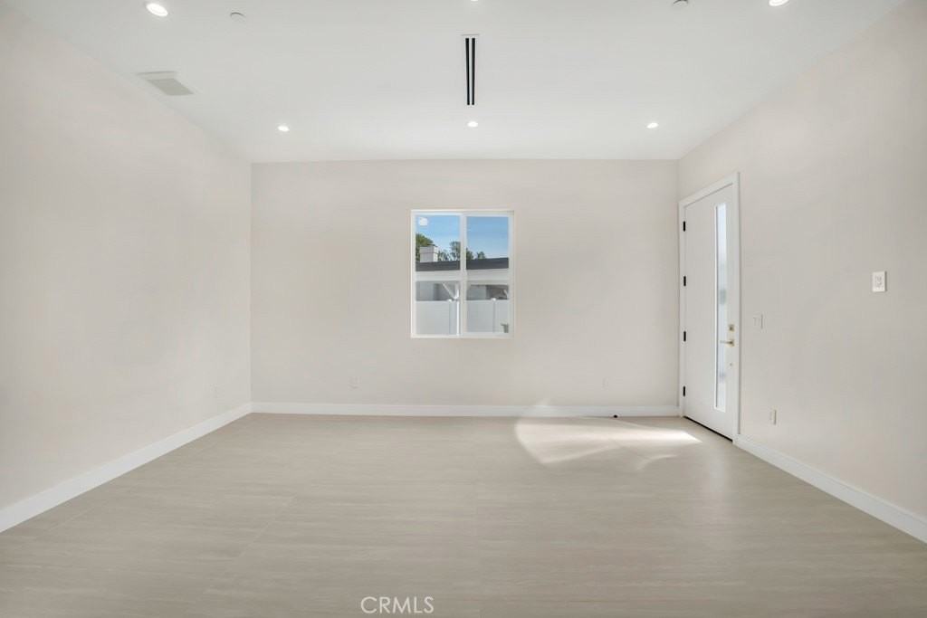 10327 Wish Ave #1-4 - Photo 5 of 19