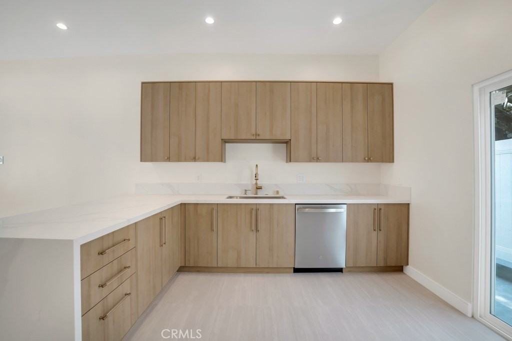 10327 Wish Ave #1-4 - Photo 6 of 19