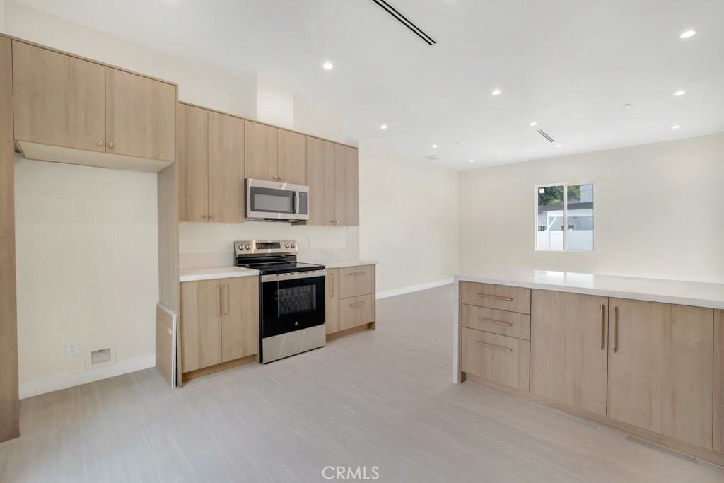 10327 Wish Ave #1-4 - Photo 7 of 19