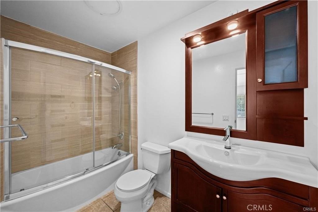 2940 N Verdugo Rd #214 - Photo 6 of 10