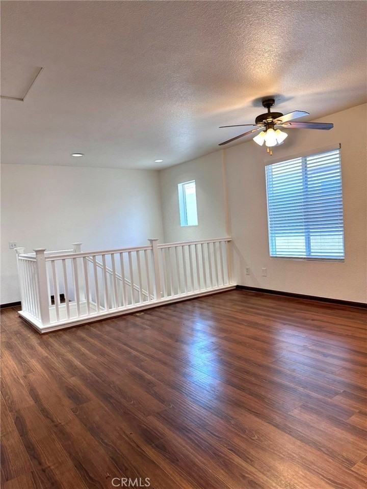 27386 Dearborn Dr - Photo 6 of 15