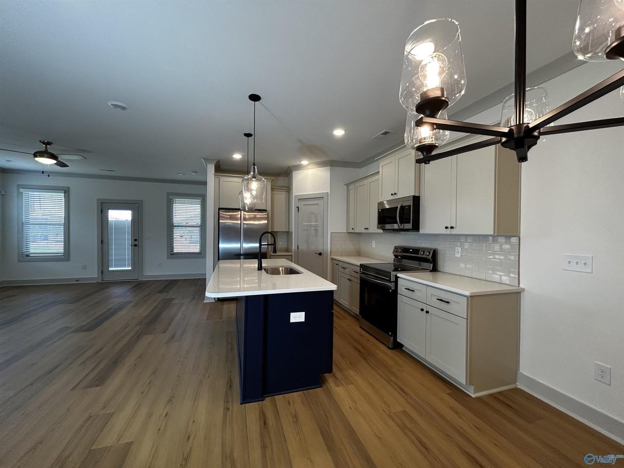 209 Emma Harris Cir - Photo 4 of 30