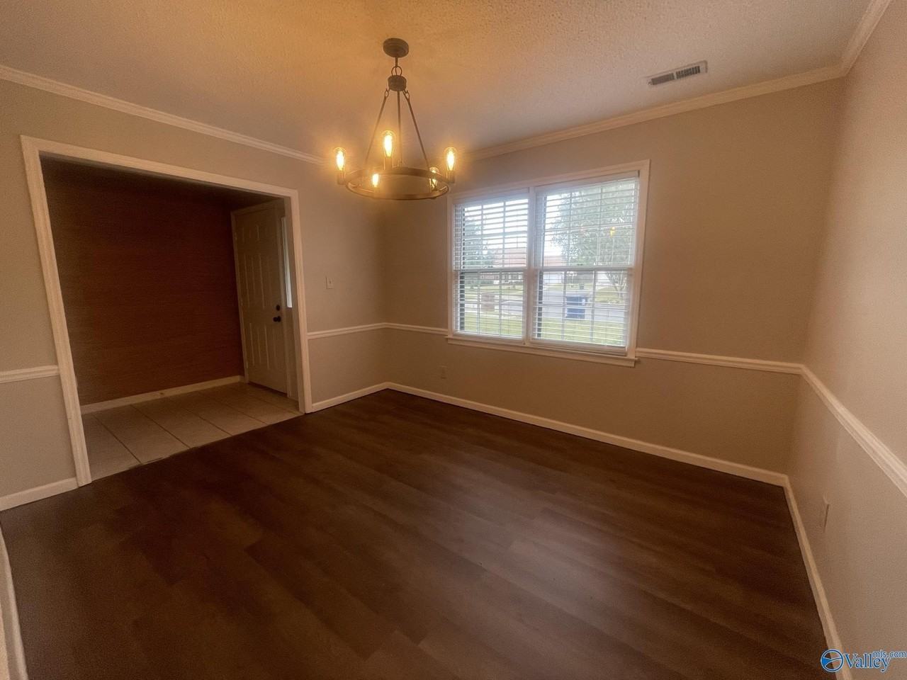 1808 Hollytree Dr Nw - Photo 3 of 27