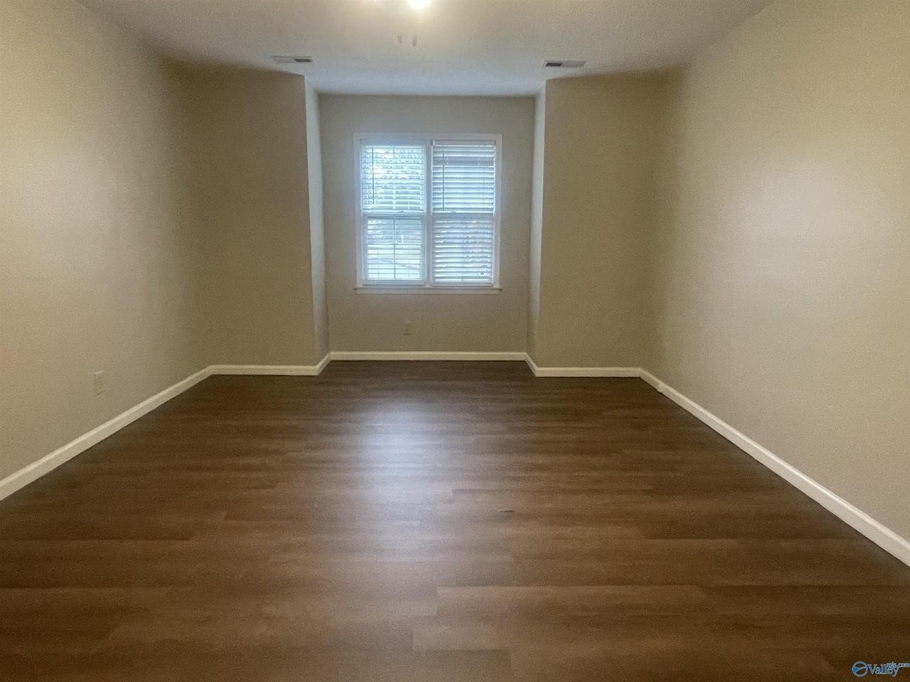 1808 Hollytree Dr Nw - Photo 7 of 27
