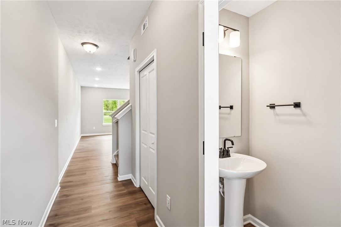 3527 Alder Ave - Photo 5 of 42