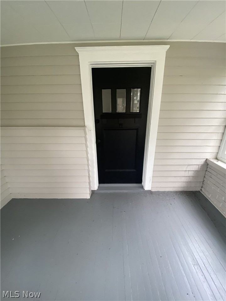 721 Polk Ave - Photo 4 of 34
