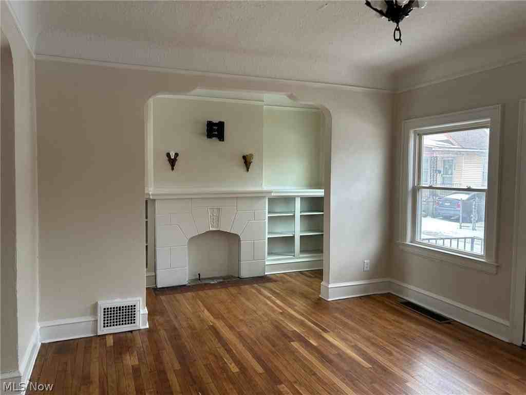 1311 W 69th St #1 - Photo 3 of 21