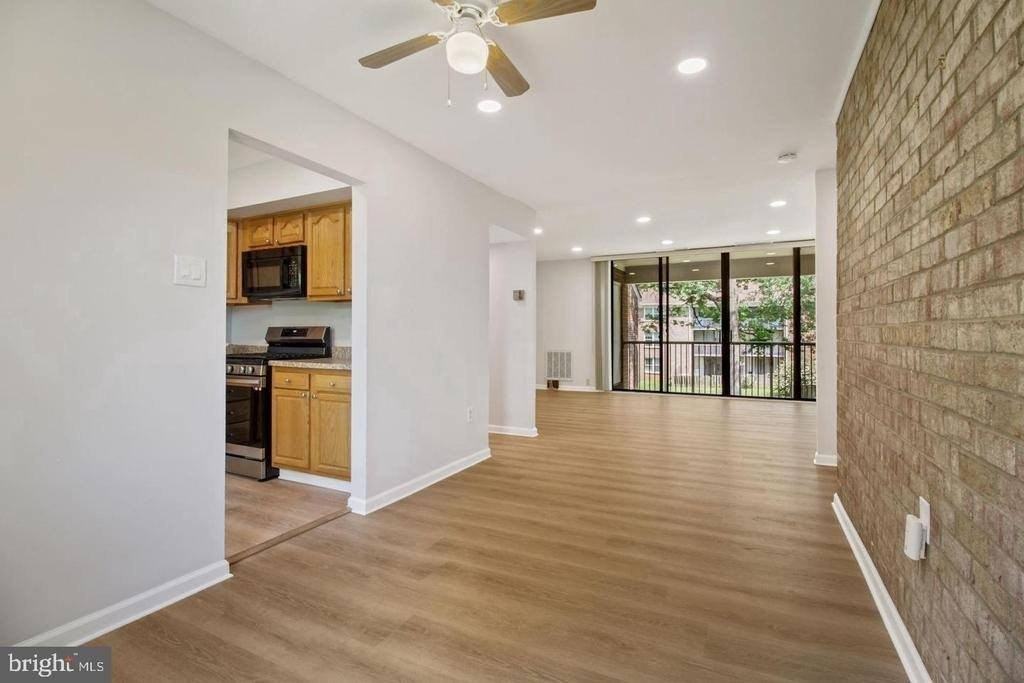 728 Quince Orchard Blvd #201 - Photo 6 of 19