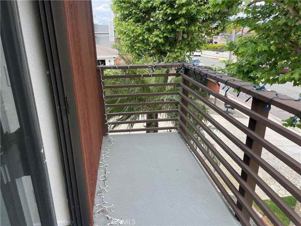 2427 Orange Ave - Photo 3 of 27