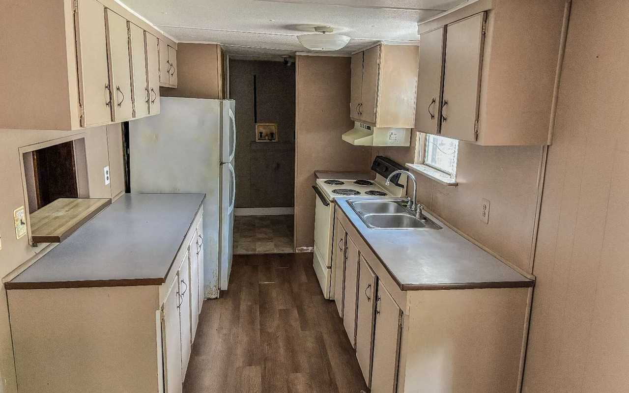 313 Nw Park Dr - Photo 3 of 9