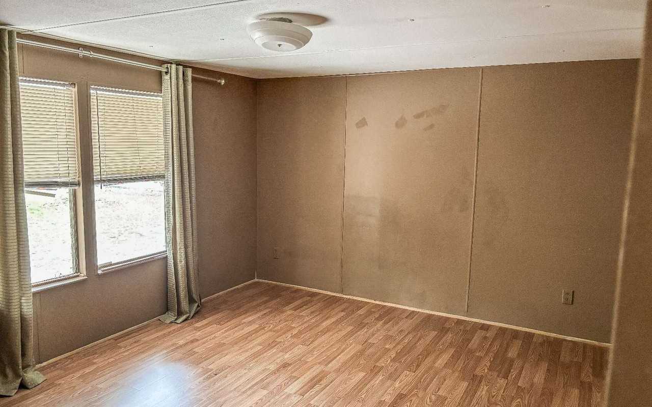 313 Nw Park Dr - Photo 4 of 9