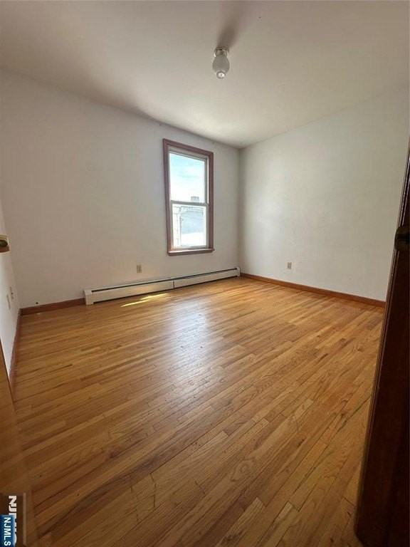 404 S 3rd St - Photo 6 of 9