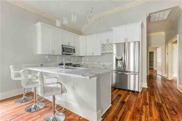 2624 Josephine St - Photo 5 of 18