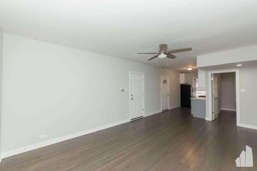 1944 W Wilson Ave - Photo 3 of 10