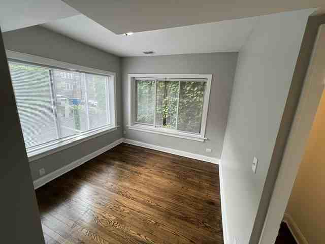 7625 S Essex Ave Apt 1st #1 - Photo 7 of 10