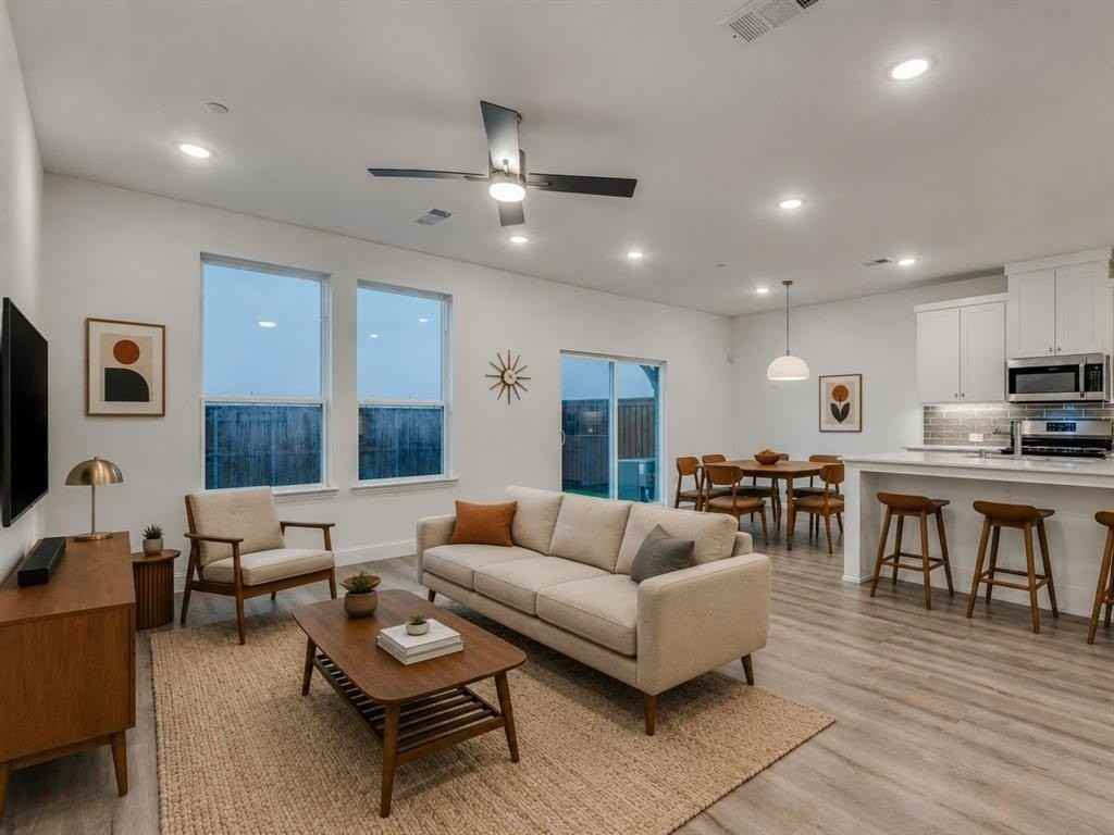 1356 Hill Country Pl - Photo 6 of 22