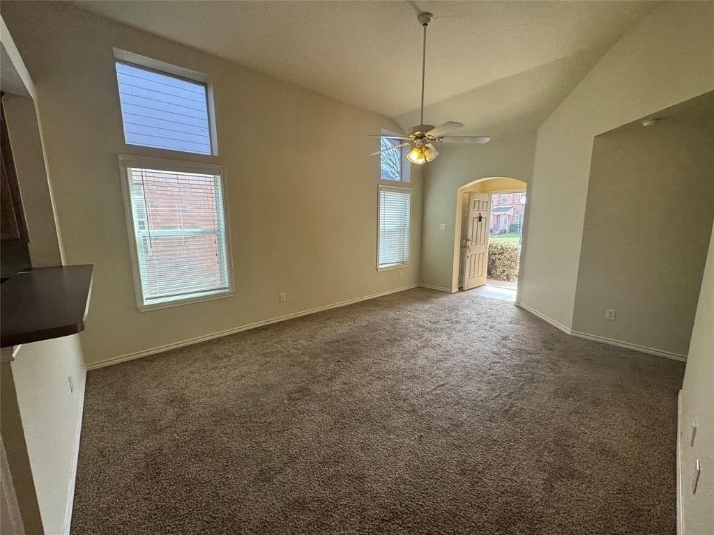 8905 Stewart St - Photo 3 of 22