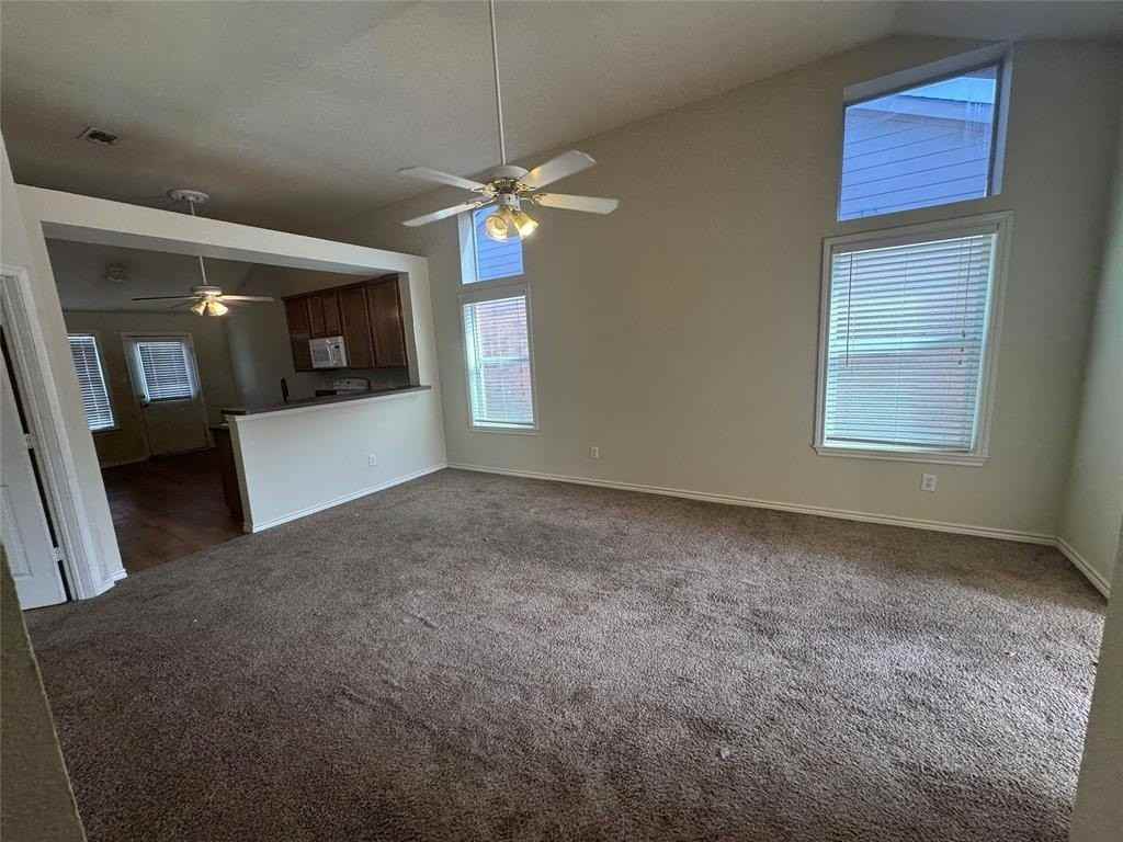 8905 Stewart St - Photo 5 of 22