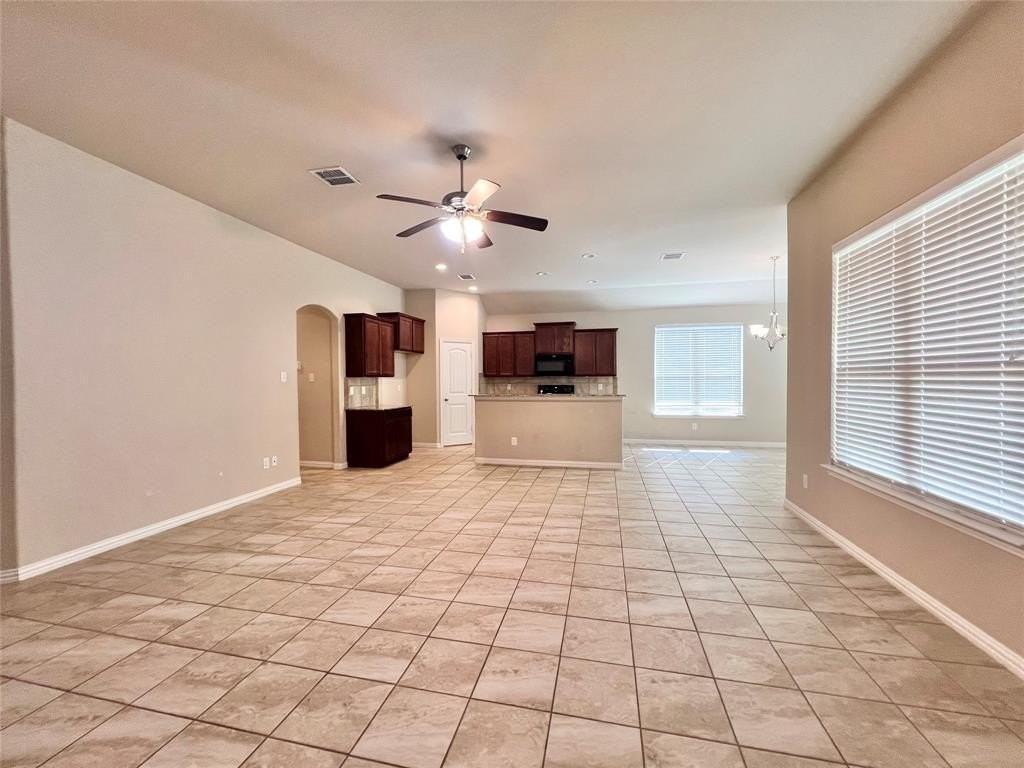 215 Clark Dr - Photo 6 of 30