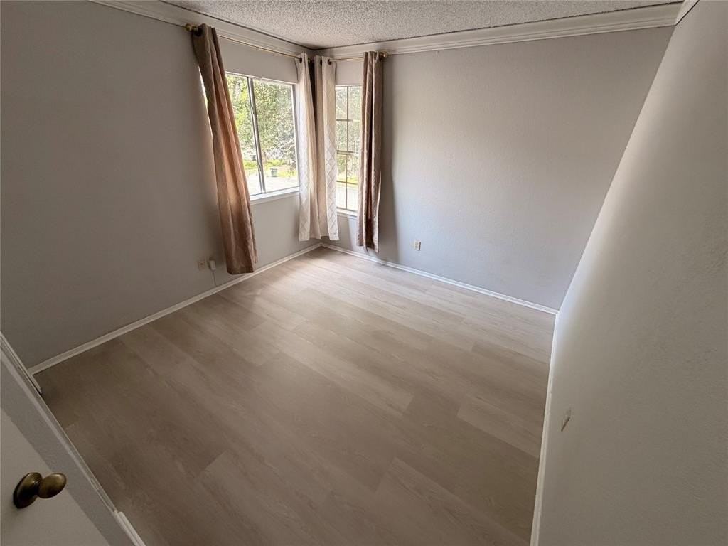12912 Steeple Chase Dr - Photo 3 of 10