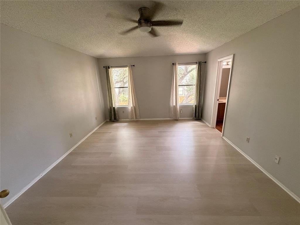 12912 Steeple Chase Dr - Photo 5 of 10