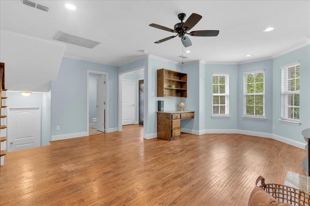 4918 Garland Ave - Photo 5 of 26