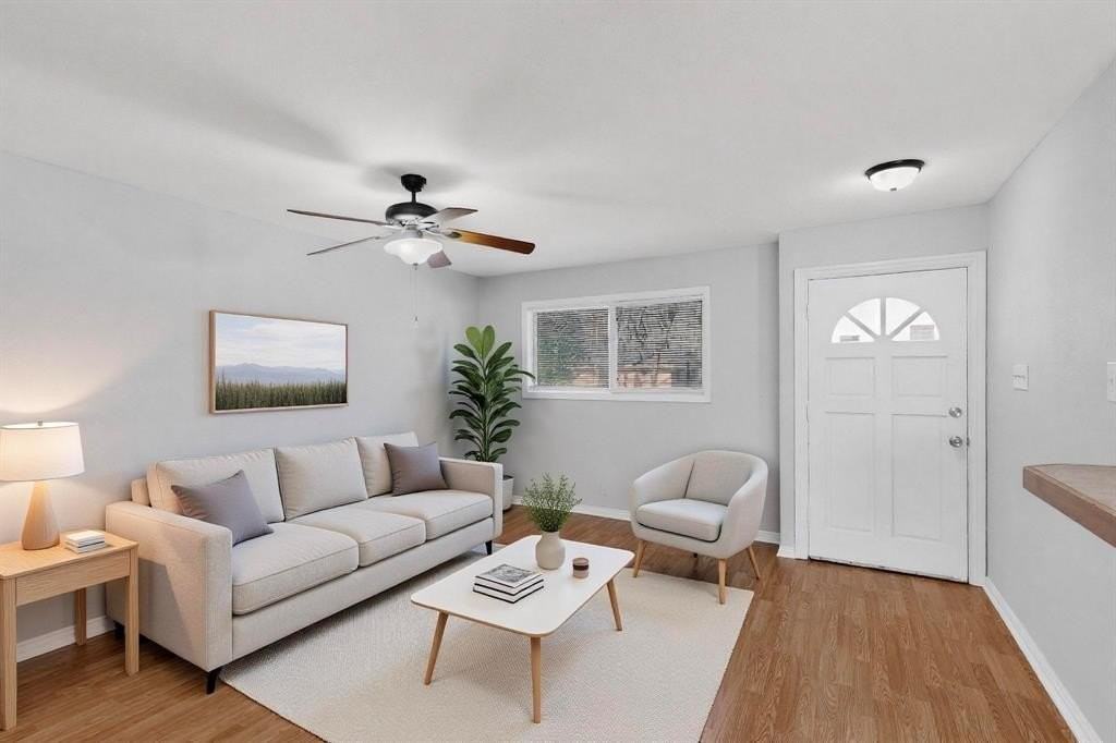 1900 Mimosa Dr - Photo 5 of 34