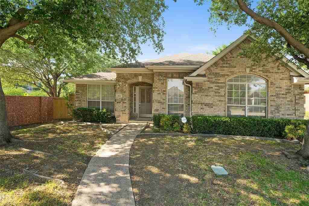 114 Midcrest Dr