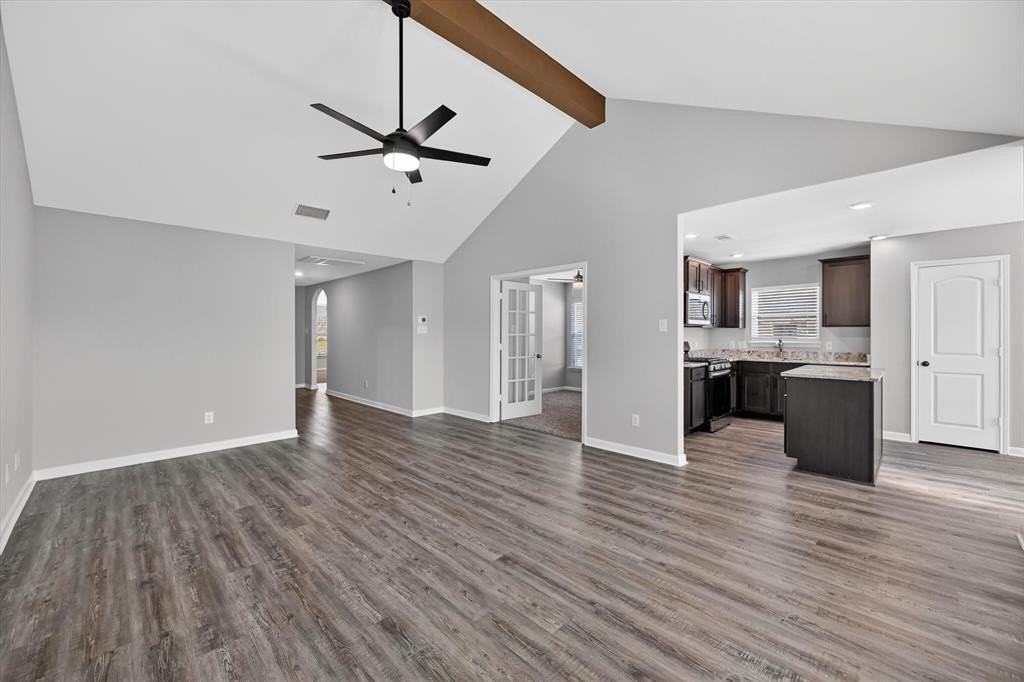 523 Bennie Leonard St - Photo 5 of 40