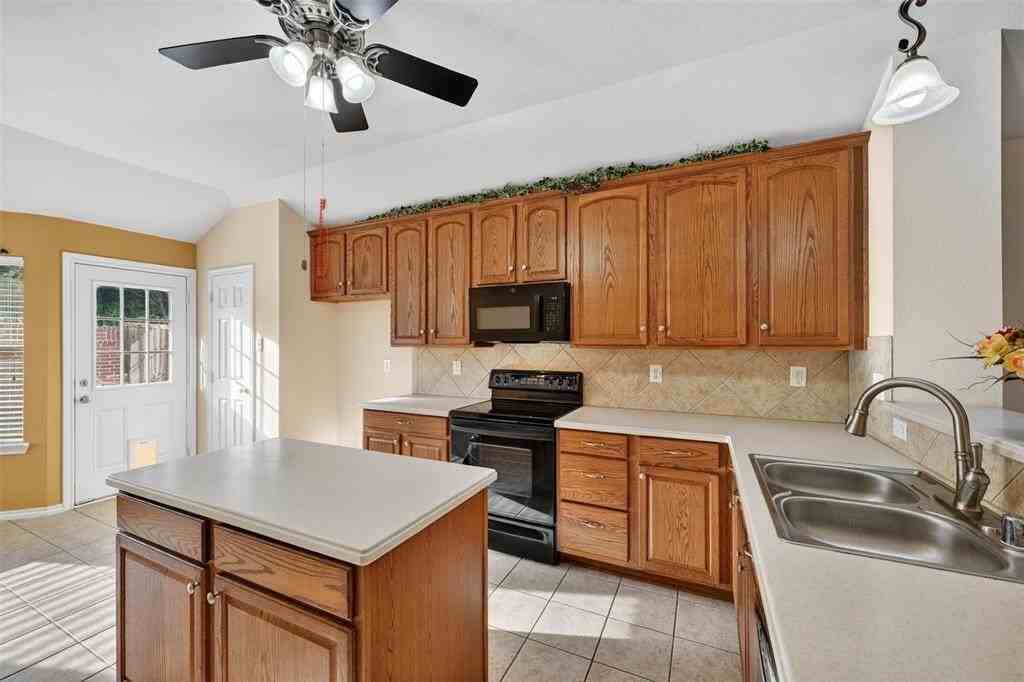 3505 Willow Springs Dr - Photo 4 of 12