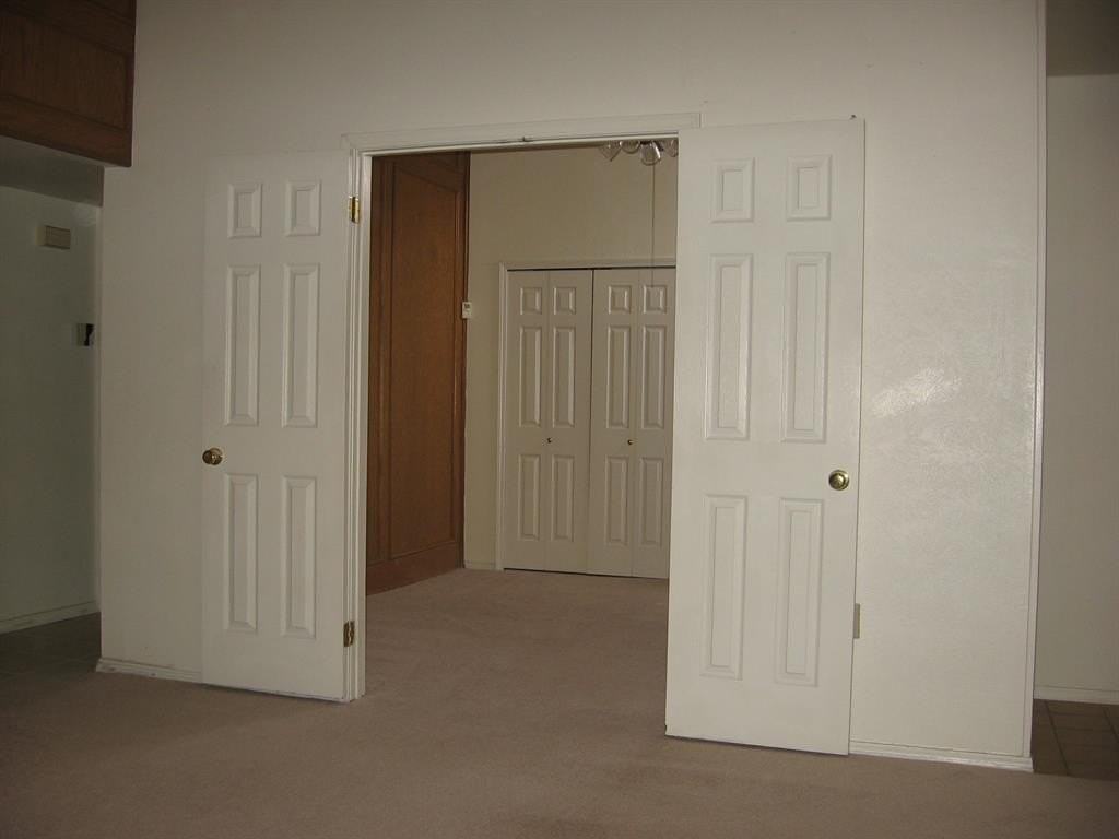 4424 Junction Dr - Photo 4 of 7