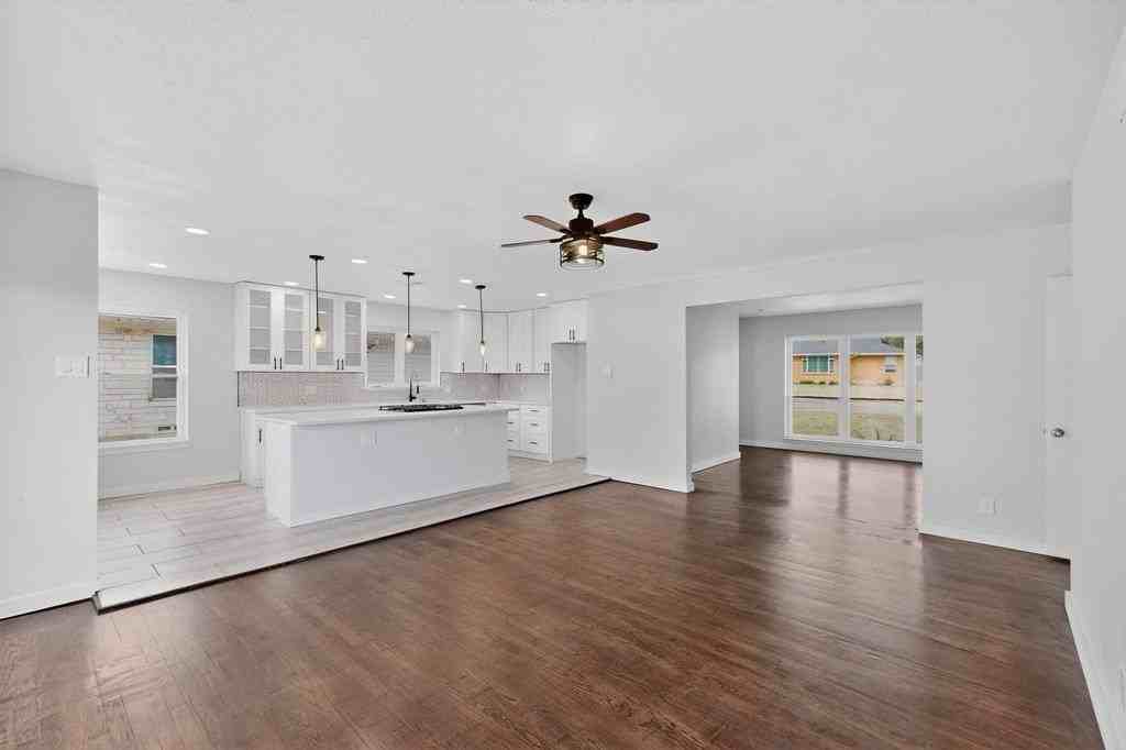 2812 San Medina Ave - Photo 7 of 25