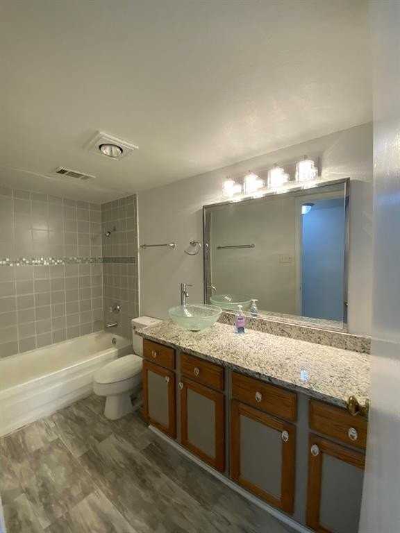 9801 Royal Ln #208 - Photo 7 of 11