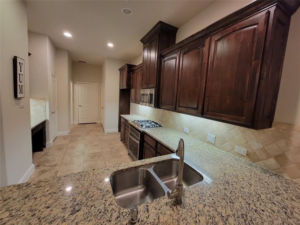 4667A Rhett Ln #A - Photo 7 of 38