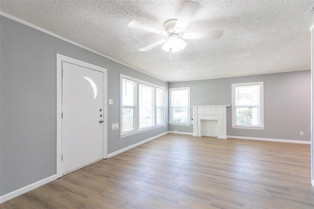473 College Dr - Photo 6 of 40