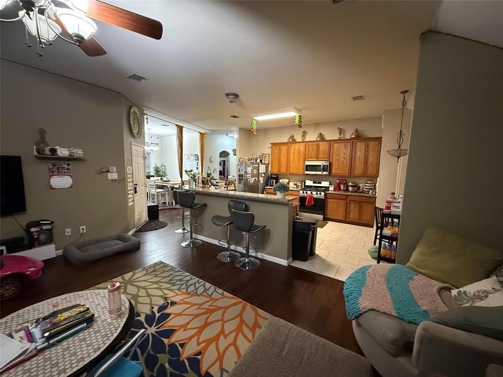 1619 Mineral Springs Dr - Photo 4 of 18
