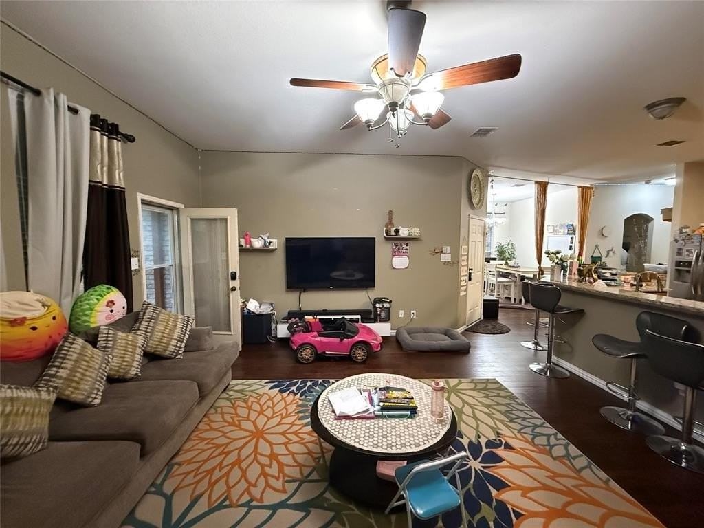 1619 Mineral Springs Dr - Photo 5 of 18
