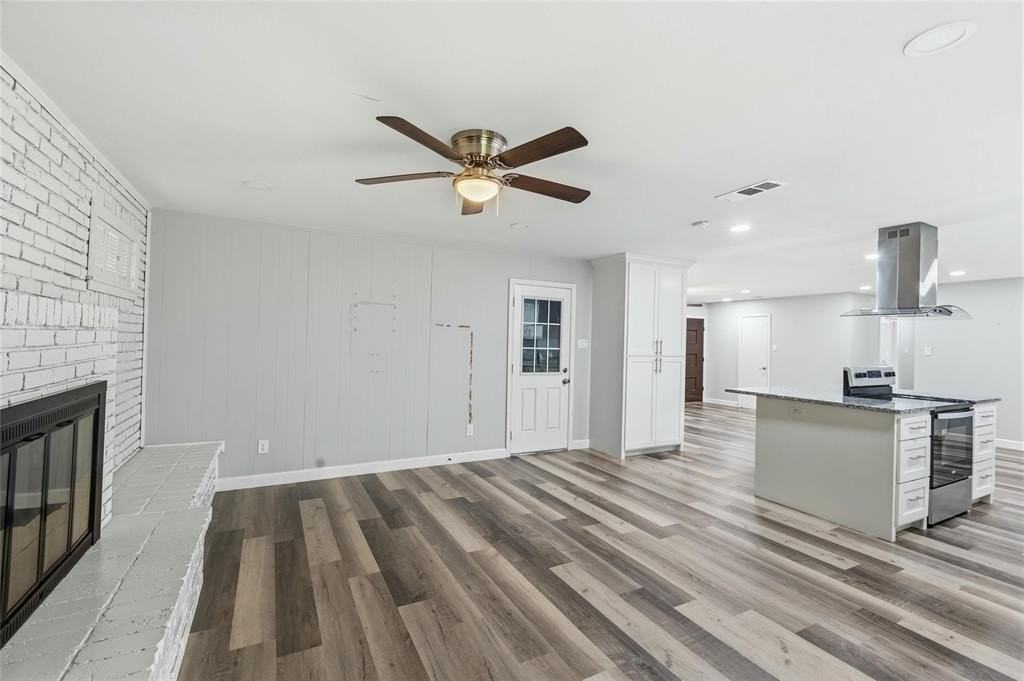 1508 Grantland Cir - Photo 4 of 26