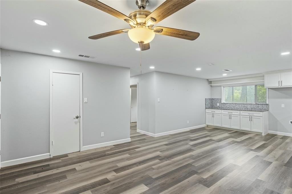 1508 Grantland Cir - Photo 6 of 26