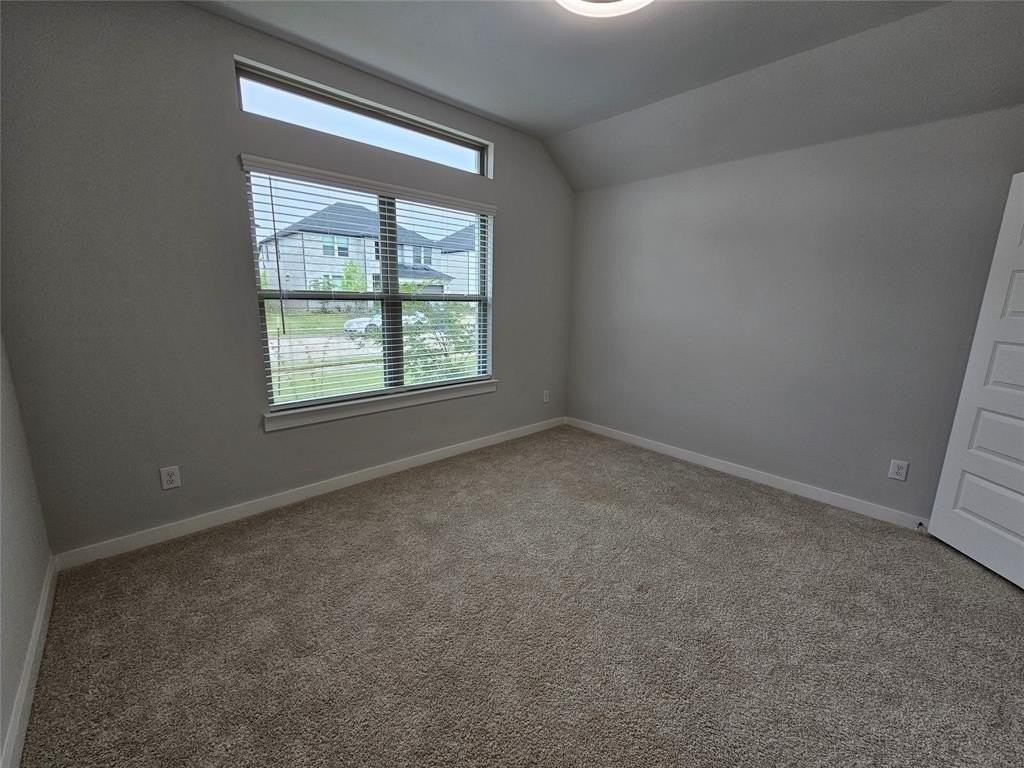 358 Rockstream Dr - Photo 5 of 36