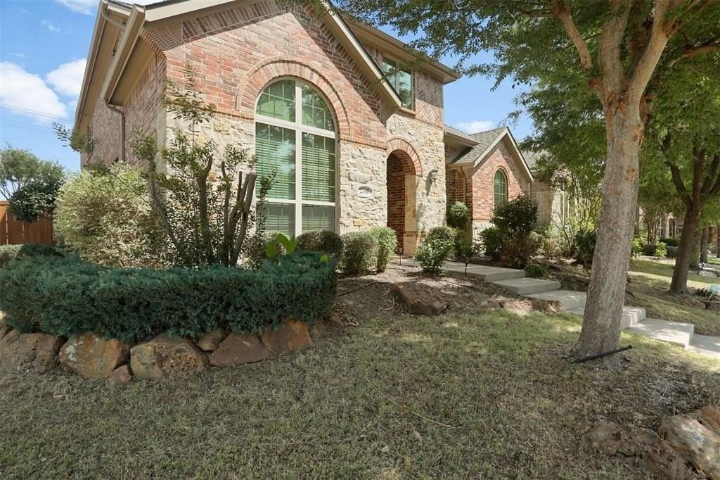 2346 Arezzo Ln - Photo 3 of 40