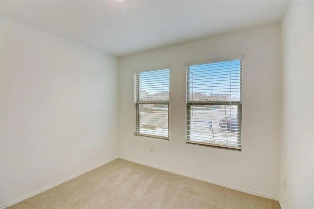 2836 Ozark Cir - Photo 6 of 14
