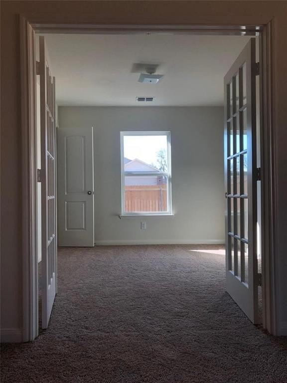 105 Aaron St - Photo 6 of 17
