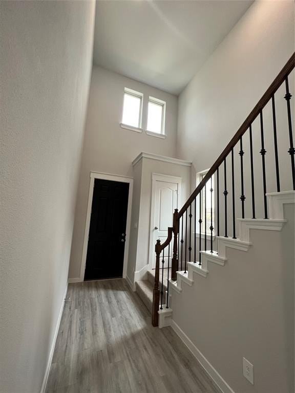 2907 Doggett Dr - Photo 4 of 27