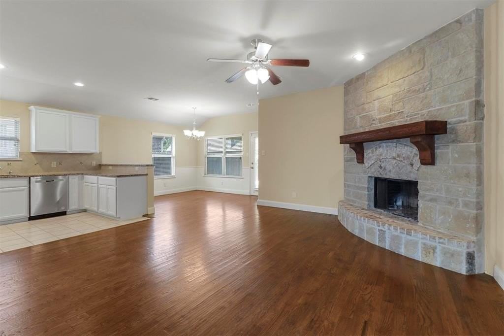 1316 Red River Dr - Photo 3 of 16