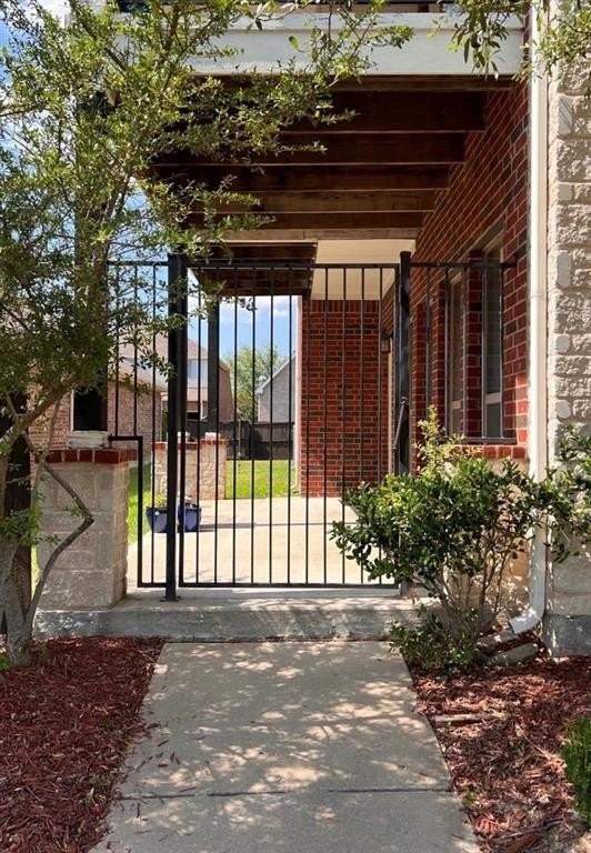 1416 Snowberry Dr - Photo 2 of 13
