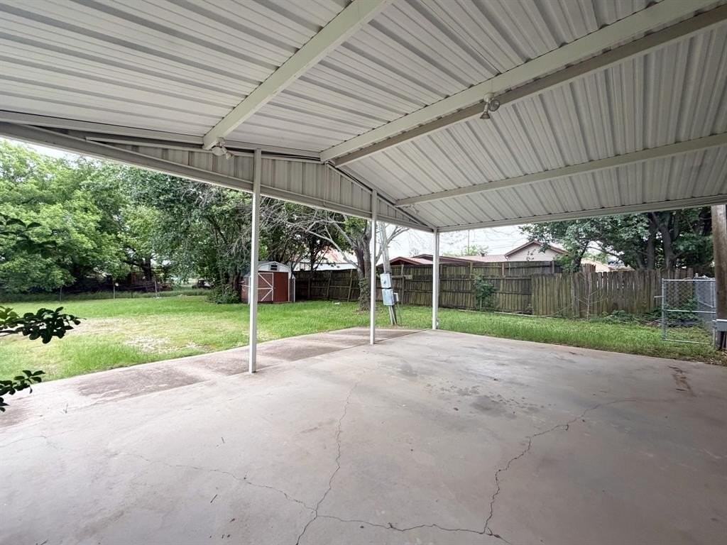 402 E College Ave - Photo 3 of 19