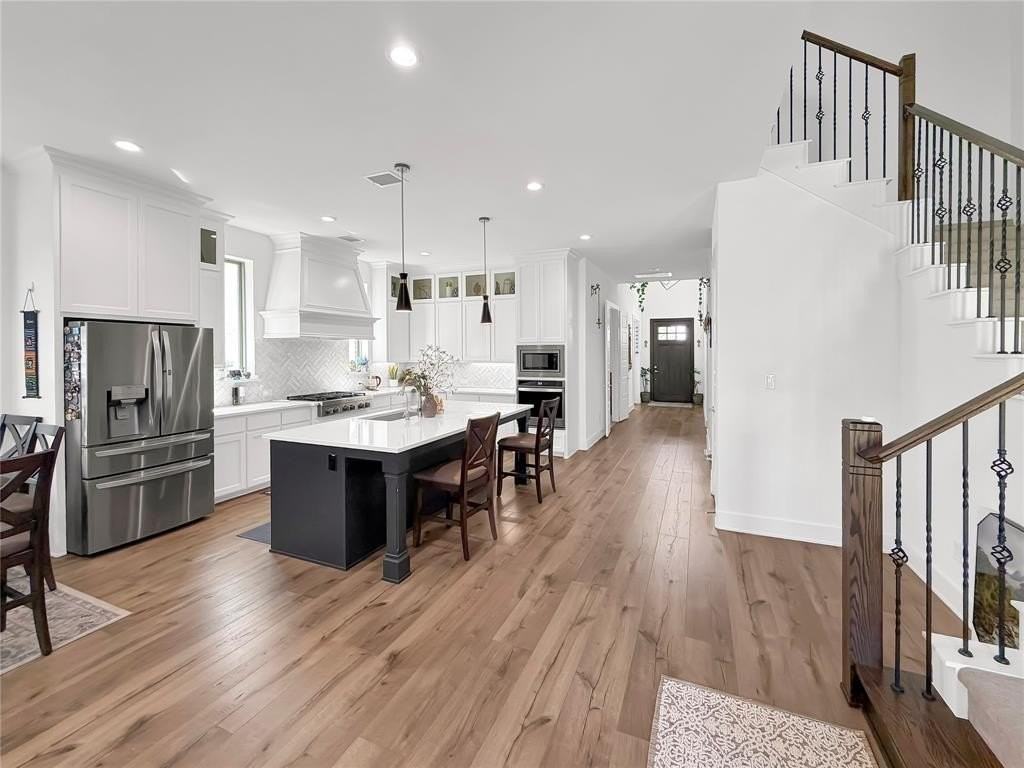 13924 Beacon Crest Ln - Photo 2 of 15