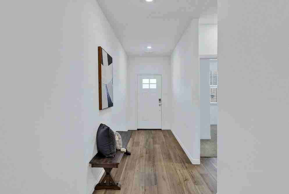 1128 Chip St - Photo 3 of 20